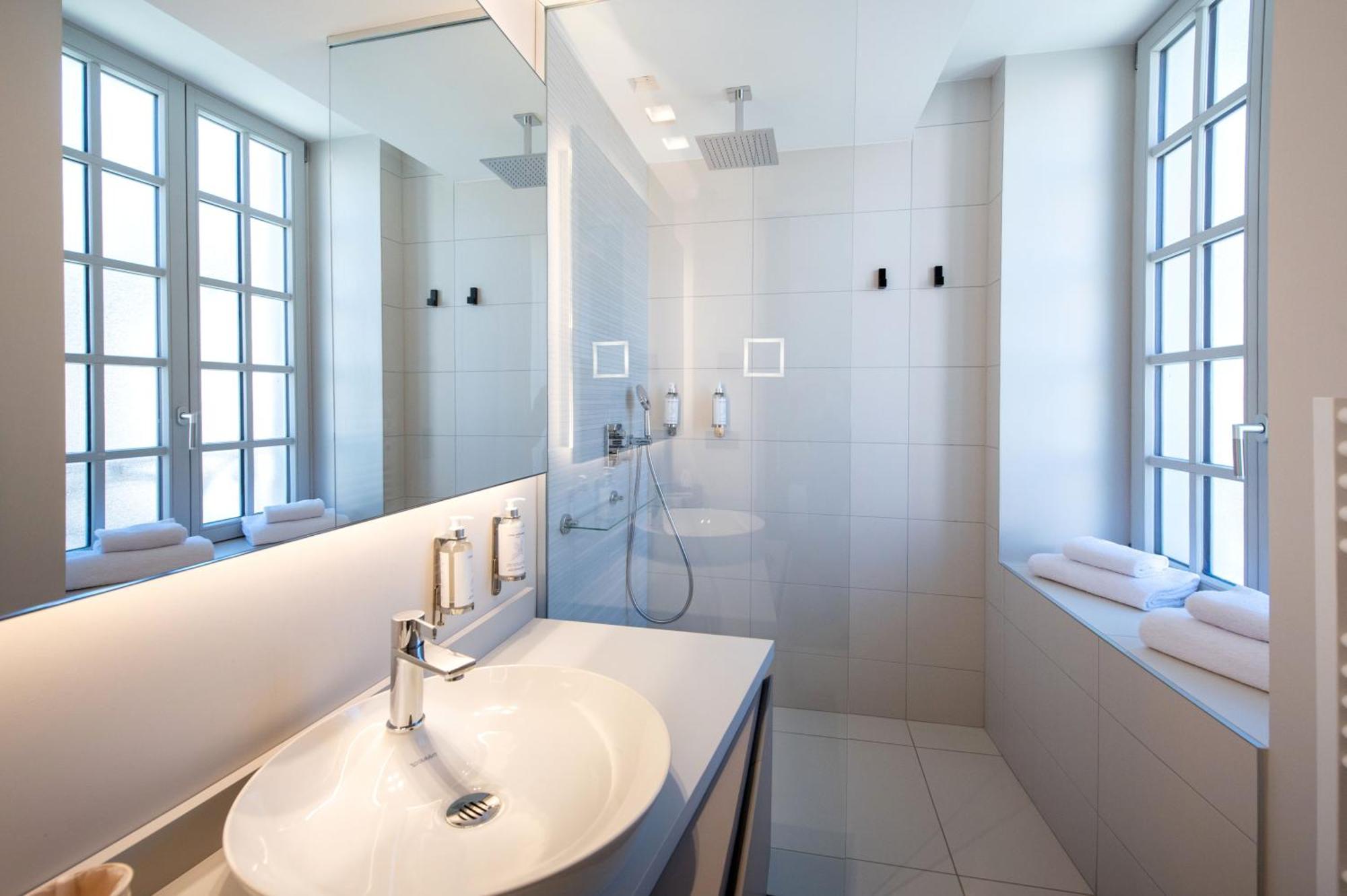 Best Western Premier Le Chapitre Hotel And Spa 르미르몽 외부 사진